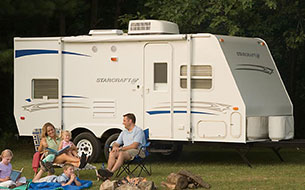 What terms are included in a motor home rental agreement?